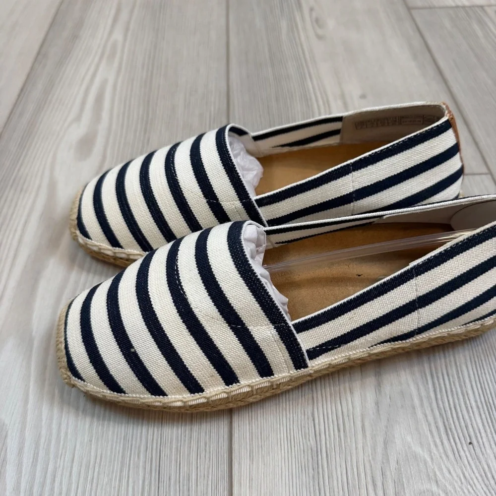 NEW Vionic Coast Valeri Navy Stripe Espadrille Slip On Flat Orthaheel Womens 6.5